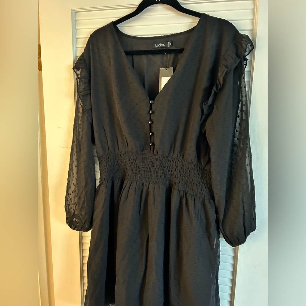 New Boohoo black dress sz 14